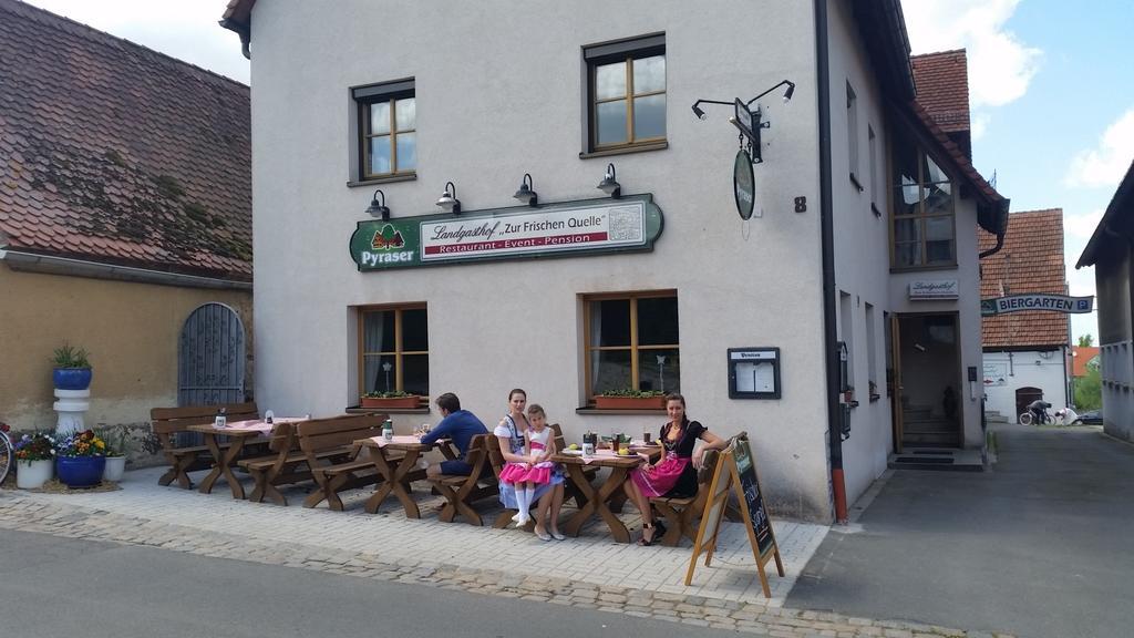 Zur Frischen Quelle Otel Oberasbach Dış mekan fotoğraf